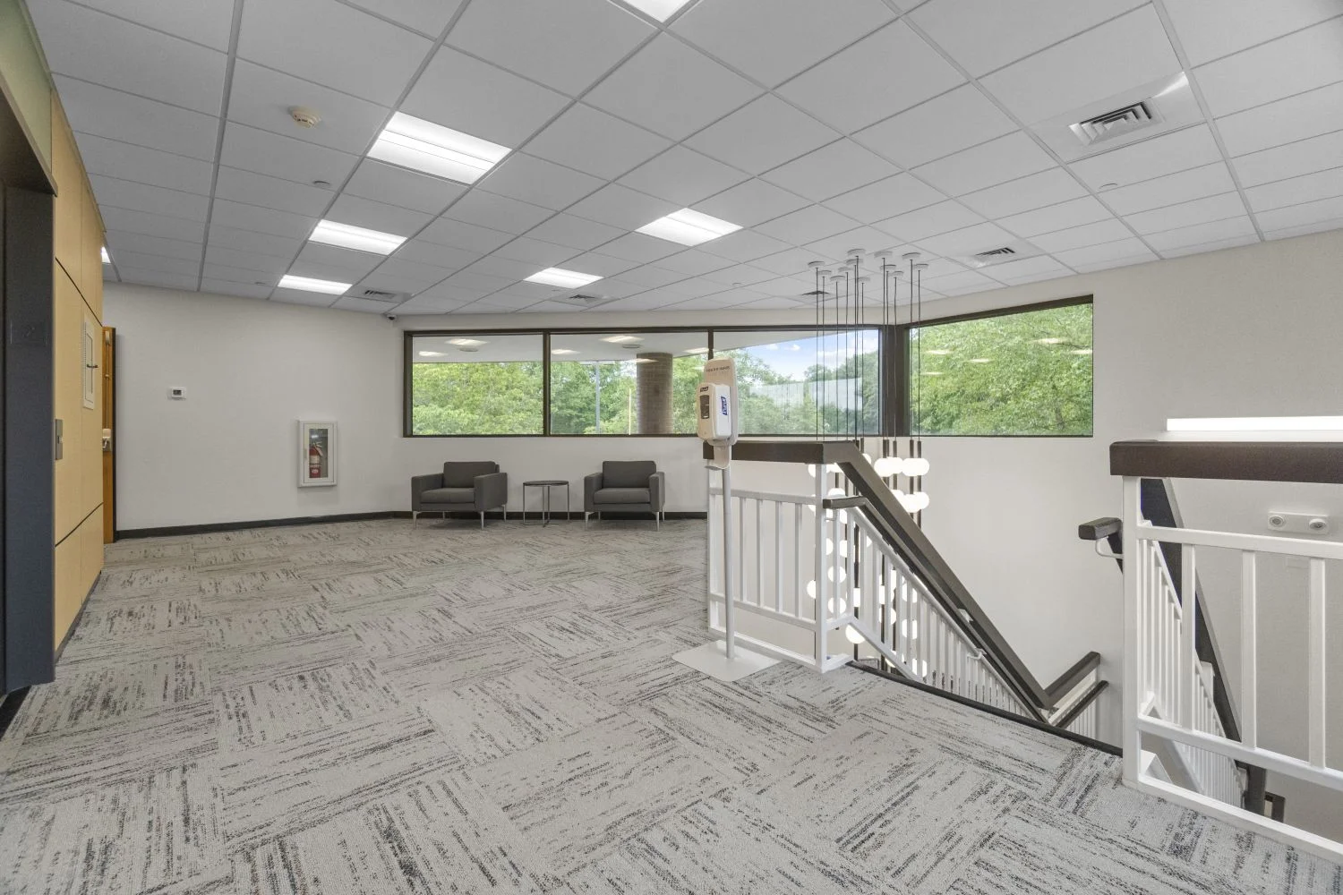 15 Corporate Dr   70 2nd Fl 2.webp